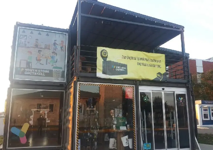 Store Complex — Uskont container commercial project